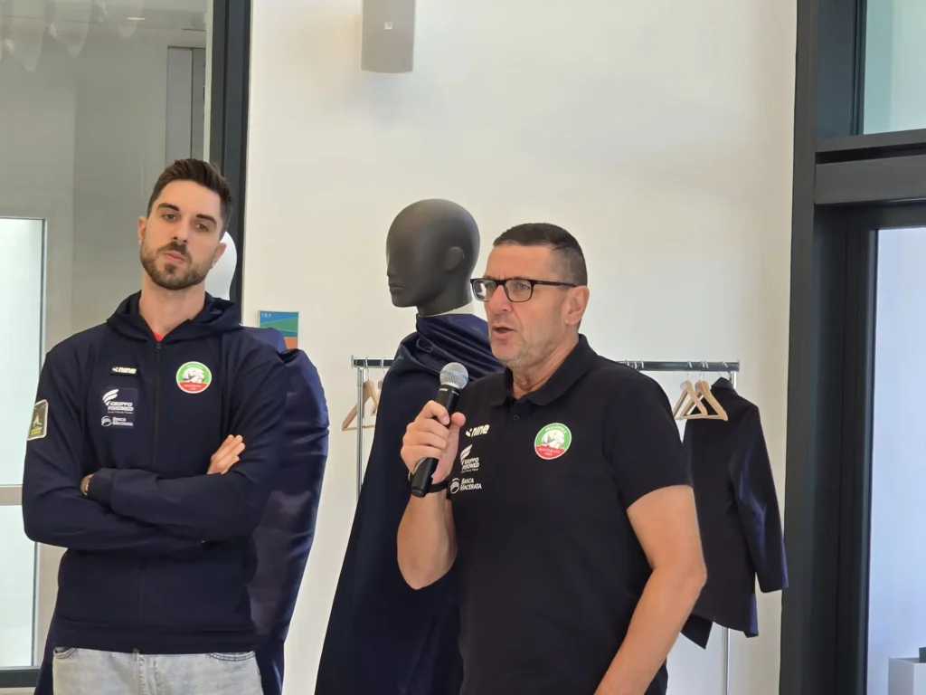 Il capitano Luigi Randazzo e il mister Romano Giannini