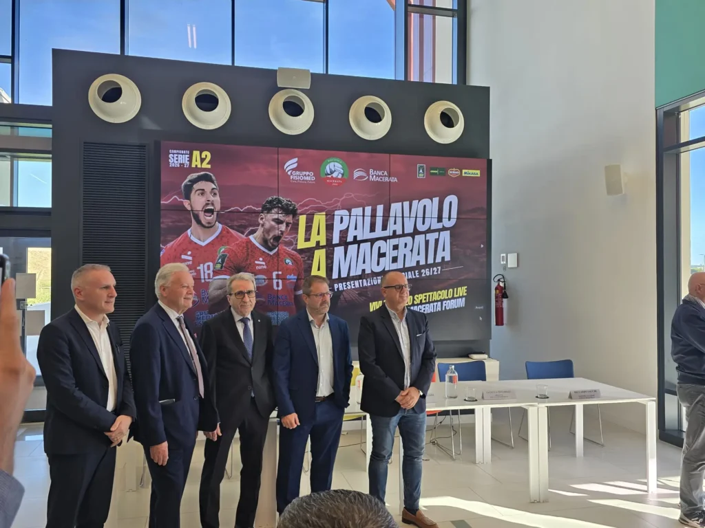 Pallavolo Macerata, da sinistra Pierfrancesco Tasso, Enrico Falistocco, Ferdinando Cavallini, Gianluca Tittarelli e Riccardo Sacchi