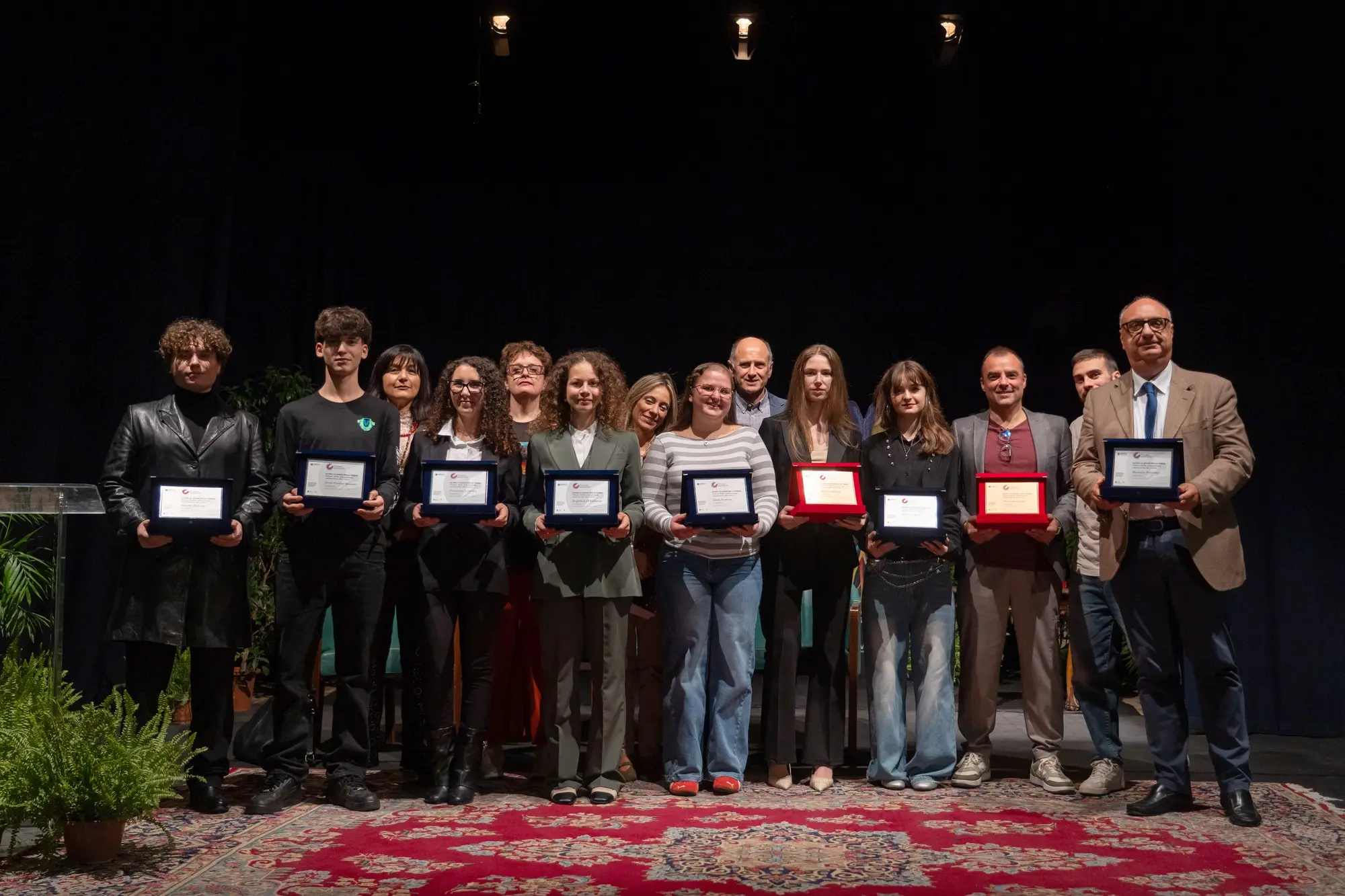 Premio Humanities a 12 giovani talenti di poesia e narrativa